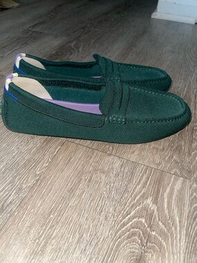 Rothys The Driver | Loafer slip on shoe in green causal
